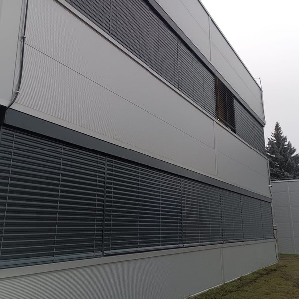 Venkovní žaluzie Z90 - Brno